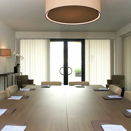 Marina Place Hotel Genoa